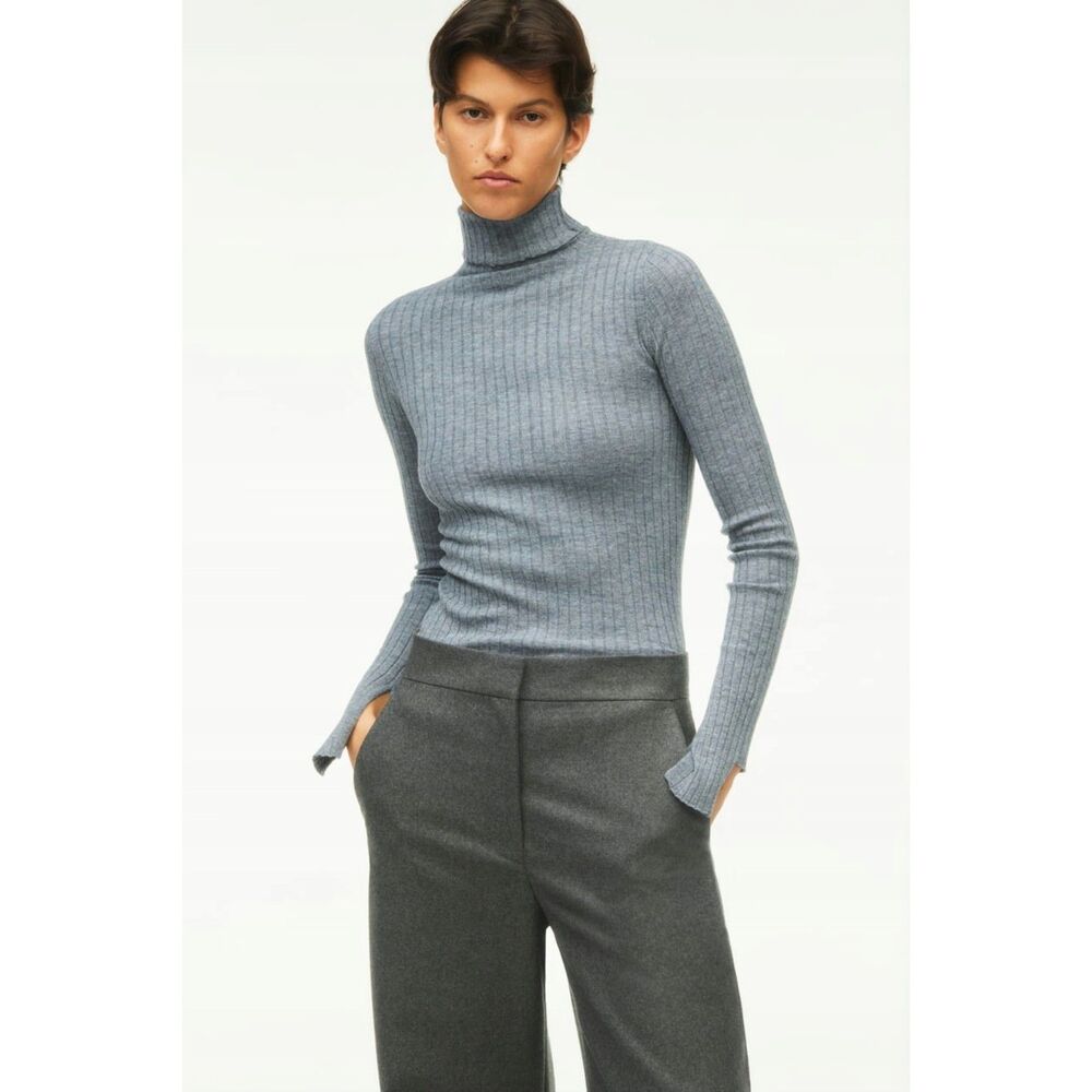 Gray Zara Wool Ribbed Knit Turtleneck Long Sleeves Lightweight Sweater (NWT)